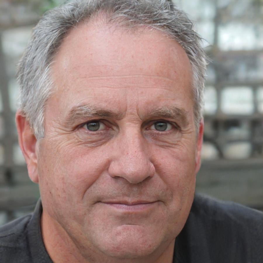 Klaus Bertram, Senior Budgetanalyst